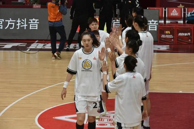 伊人久在线